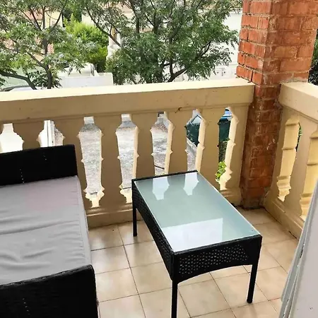 Appartement Bright And South Facing Nest In Sanary-sur-Mer